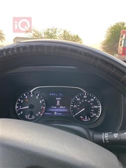 نيسان فرونتر